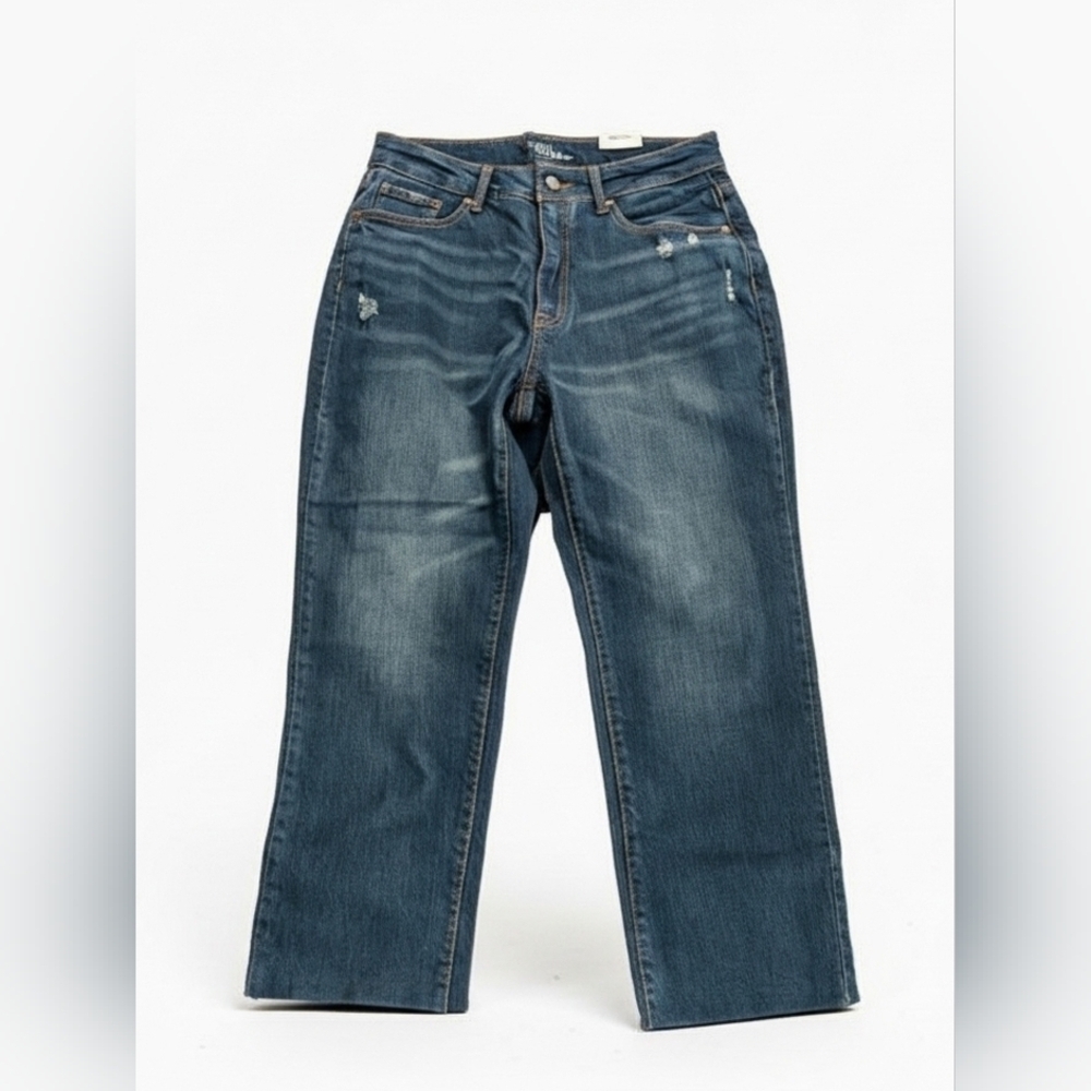 NWT Time and Tru Distressed High Rise Cropped Jeans - Size 12